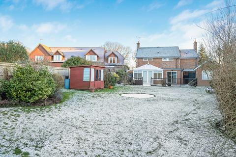 4 bedroom detached house for sale, Petersfield GU32