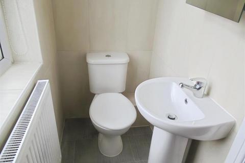 2 bedroom flat to rent, London, SE4