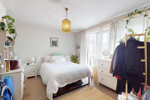 1 bedroom apartment for sale, Benbow Road, London W6