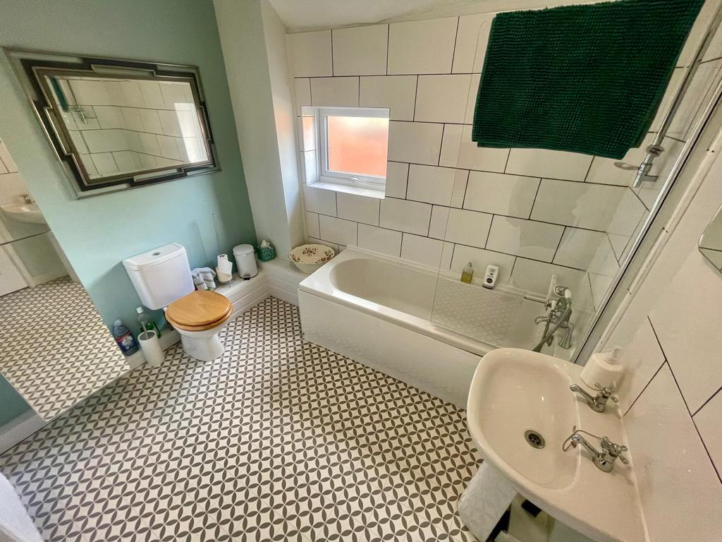 52 bathroom]