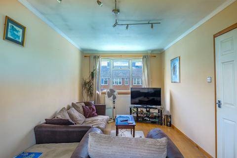 8 Briar Lea, Retford, DN22 7RZ