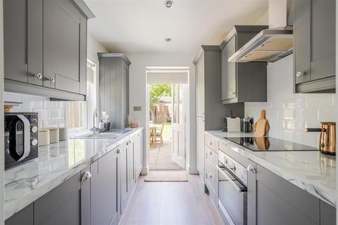 7 Beech Hill Road, Ascot, SL5 0BN