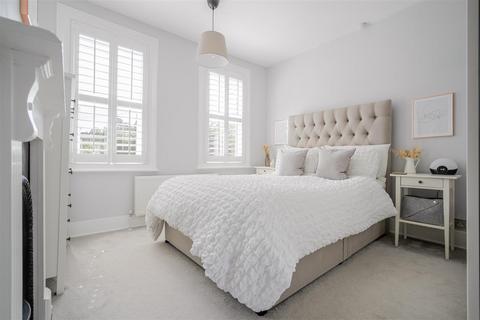 7 Beech Hill Road, Ascot, SL5 0BN