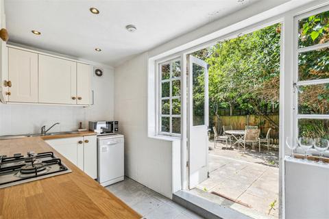 16a Marlborough Road, London, W4 4ET