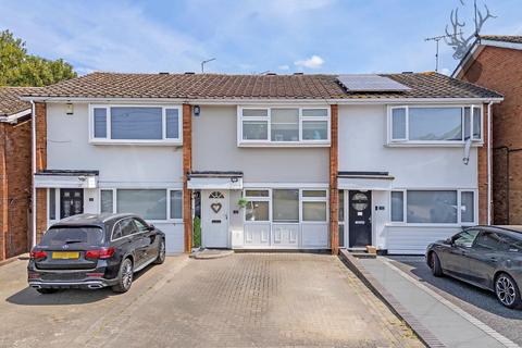 3 bedroom terraced house for sale, The Poplars, Abridge, Romford