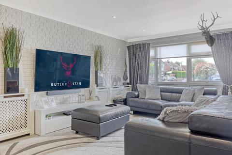 3 bedroom terraced house for sale, The Poplars, Abridge, Romford