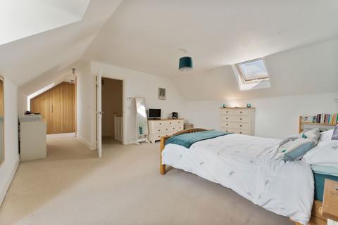 1 Walter Way, Old Sarum, Salisbury, SP4 6FL