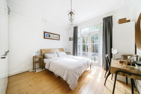 1 bedroom flat for sale, Elfindale Road, London, SE24