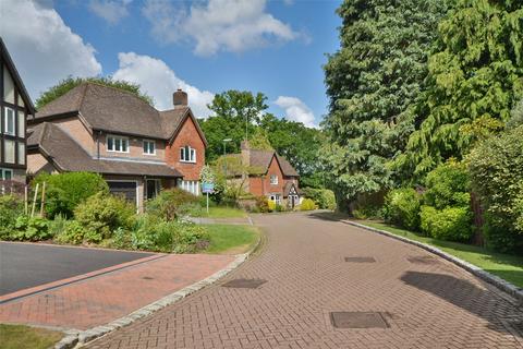 9 Heatherlands, Storrington, Pulborough, RH20 3NE
