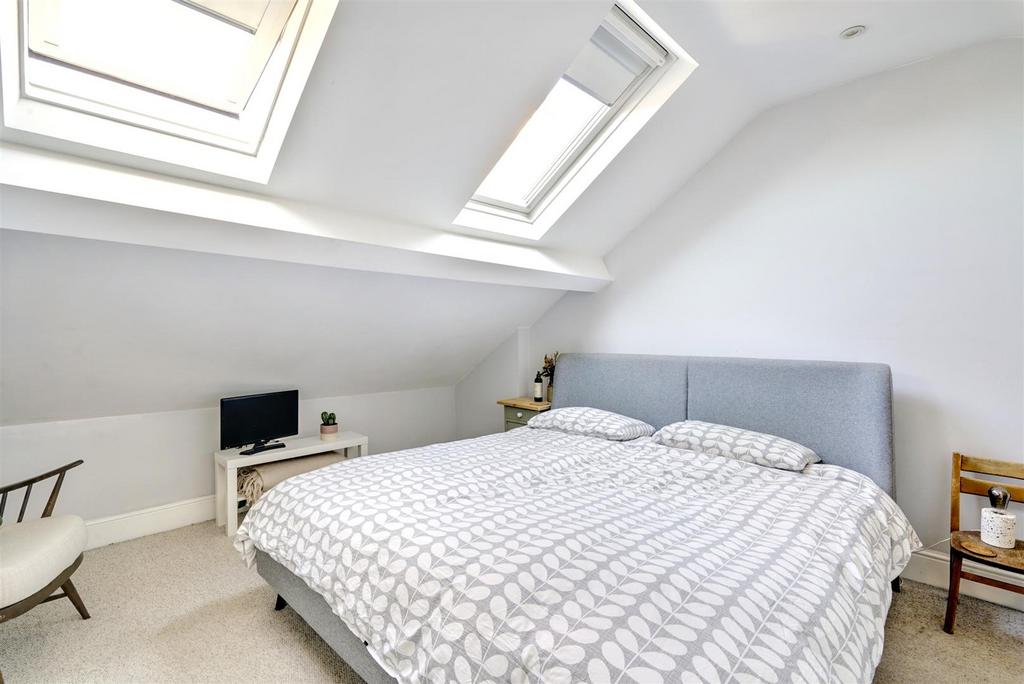 Bedroom 1 1.jpeg