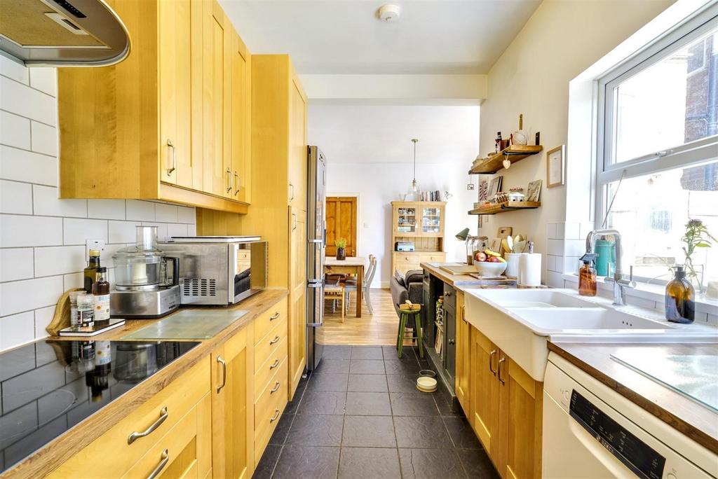Kitchen 1 2.jpeg