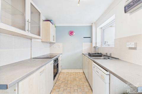 44 Ashgrove, Steeple Claydon, Buckingham, MK18 2NW