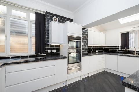 4 bedroom semi-detached house for sale, Western Esplanade, Herne Bay, Kent, CT6