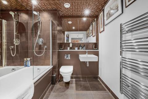 1 bedroom flat for sale, Landmark West Tower, 22 Marsh Wall, London