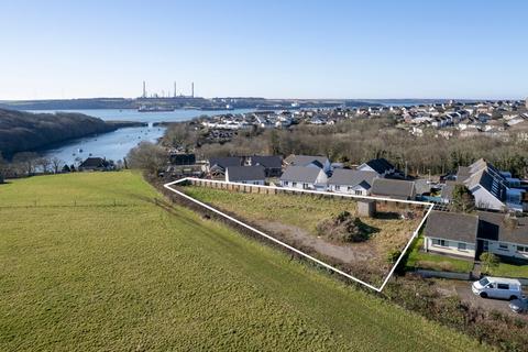 4 bedroom property with land for sale, Woodland Crescent, Milford Haven SA73