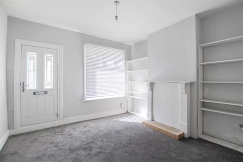 2 bedroom semi-detached house for sale, Upton Road, Bexleyheath