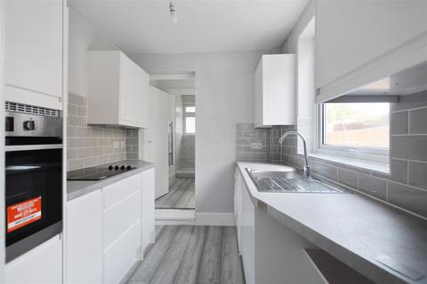 2 bedroom semi-detached house for sale, Upton Road, Bexleyheath