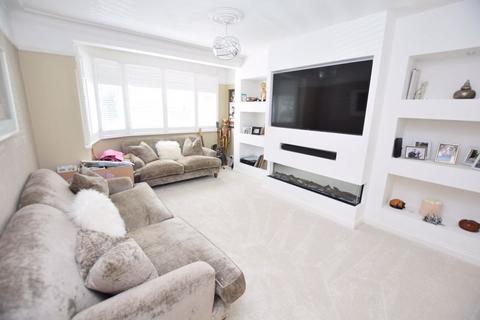 4 bedroom semi-detached house to rent, Chatham Road , Maidstone