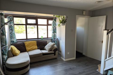 2 bedroom terraced house to rent, Cygnet Close, Cannock Chase