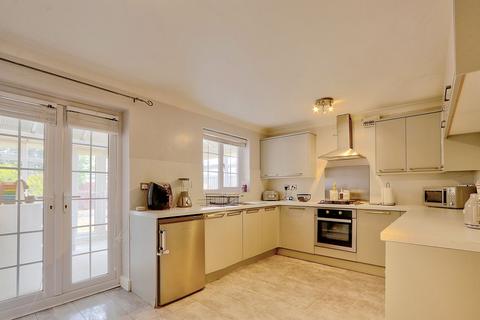 49 Briggs Avenue, South Bank, Middlesbrough, TS6 6XL