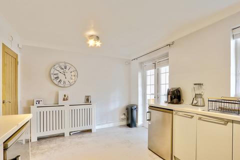 49 Briggs Avenue, South Bank, Middlesbrough, TS6 6XL