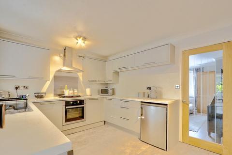 49 Briggs Avenue, South Bank, Middlesbrough, TS6 6XL