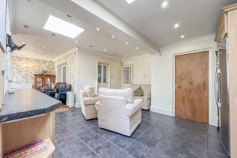 6 bedroom semi-detached house for sale, Prestwood Road West, Wolverhampton