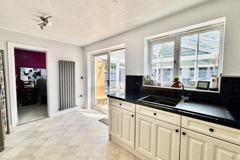3 bedroom end of terrace house for sale, Water Mill Crescent, Sutton Coldfield, B76 2QN