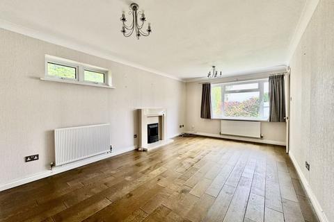 21 Beverley Close, Sutton Coldfield, B72 1YF