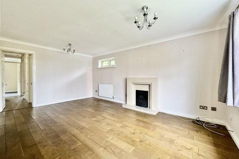 21 Beverley Close, Sutton Coldfield, B72 1YF