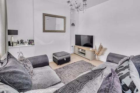 2 bedroom end of terrace house for sale, Greenbank Road, Rochdale OL12 0EN