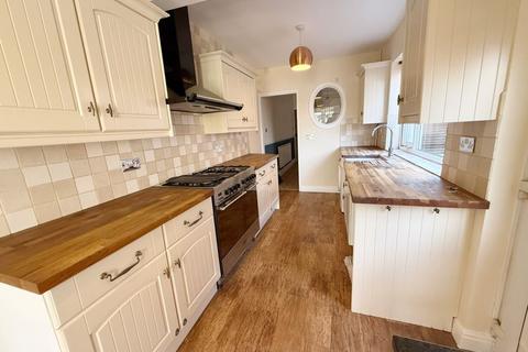 3 bedroom terraced house for sale, Huntingtower Road, Grantham