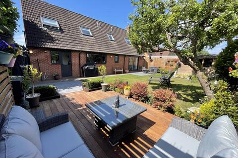 4 bedroom detached house for sale, Strathcona Close, Flackwell Heath HP10