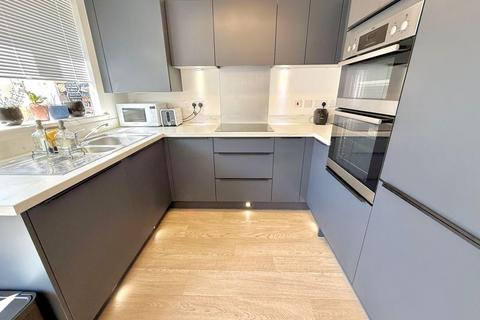 3 bedroom townhouse for sale, Rothbury Mead, Thorn