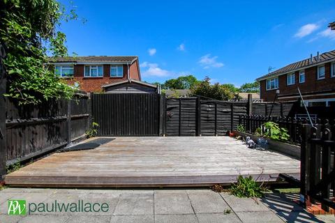 35 Frensham, Cheshunt, Waltham Cross, EN7 6HB