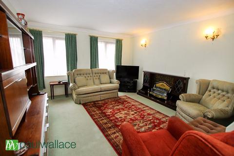 1 bedroom retirement property for sale, Rose Court, West Cheshunt