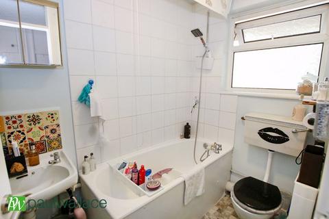 Studio for sale, College Road, Cheshunt