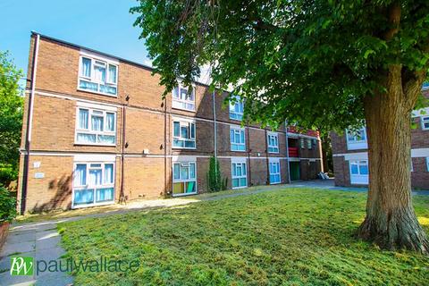 undefined, College Road, Cheshunt