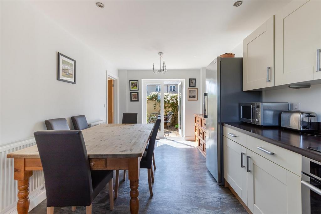 Kitchen diner