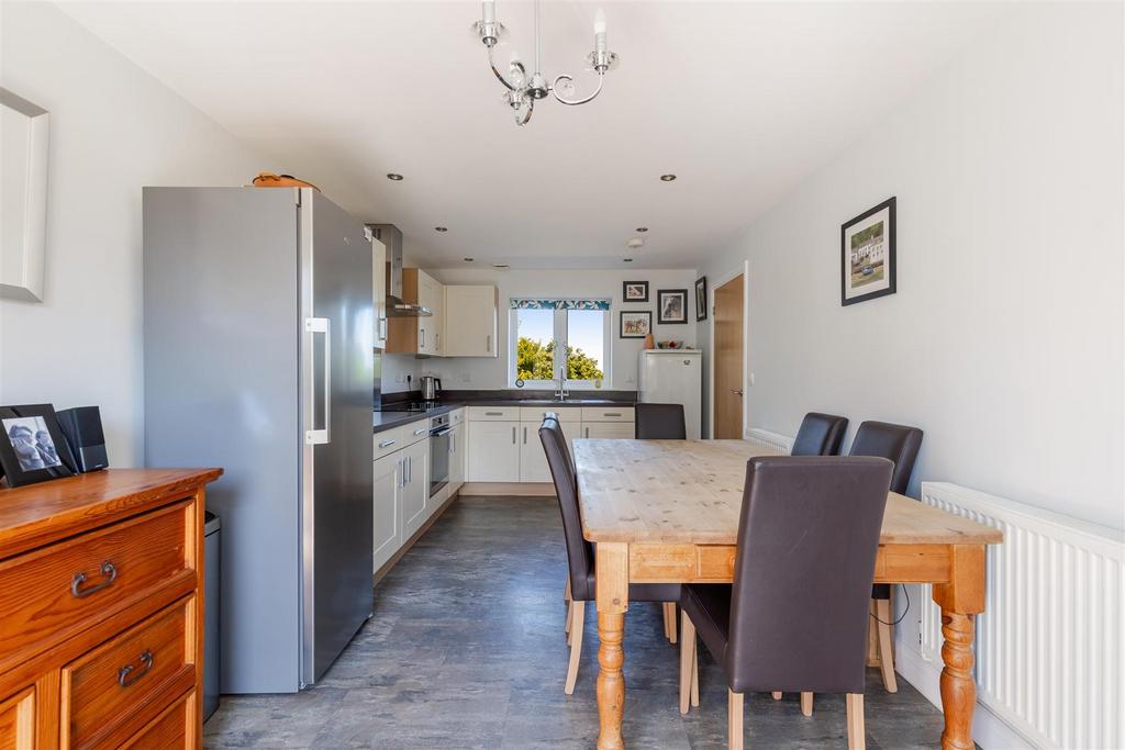 Kitchen diner