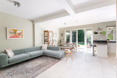 39 West Hill, South Croydon, CR2 0SB
