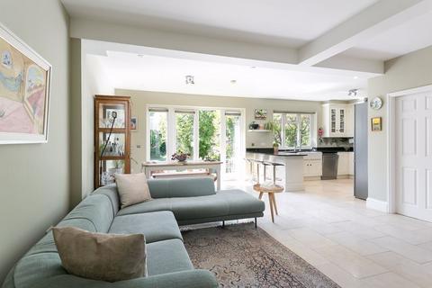 39 West Hill, South Croydon, CR2 0SB
