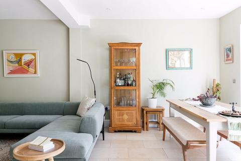 39 West Hill, South Croydon, CR2 0SB