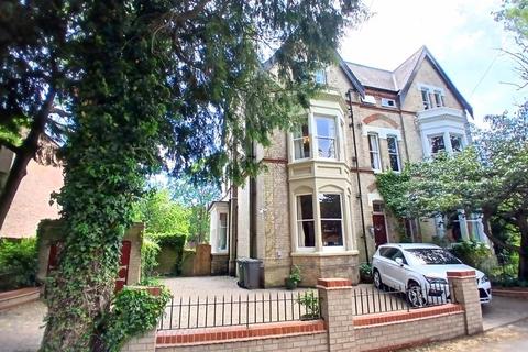 5 bedroom semi-detached house for sale, Knighton Drive, Stoneygate