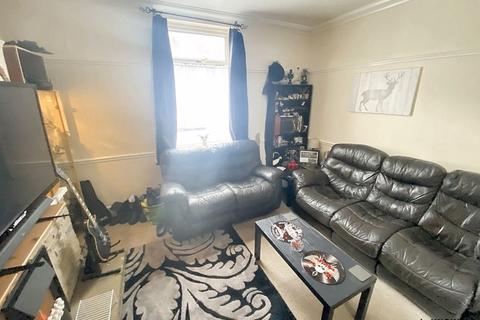 2 bedroom end of terrace house for sale, Lorraine Street, Hull, HU8