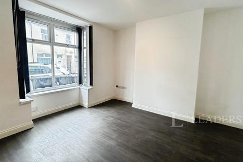 2 bedroom apartment to rent, Ground Floor Flat, Stratton Street, WV10