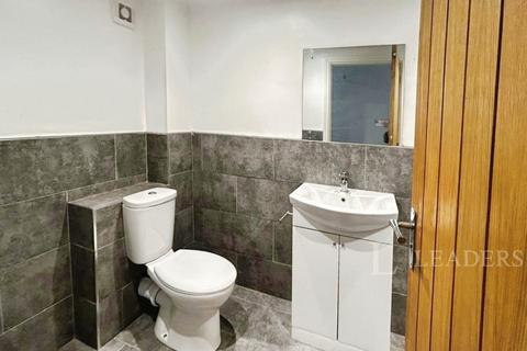 2 bedroom apartment to rent, Ground Floor Flat, Stratton Street, WV10