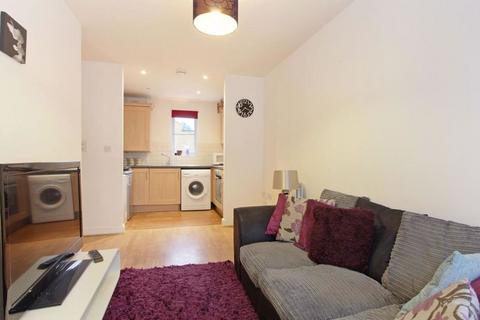 undefined, Two Bedroom Ground Floor Flat – Lynbrook Grove, SE15 – Available Now