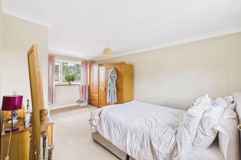 1 Hamdon Close, Stoke-sub-hamdon, TA14 6QN