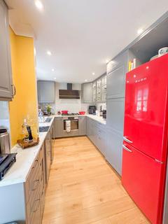 1 Blackberry Close, Shepton Mallet, BA4 4EJ